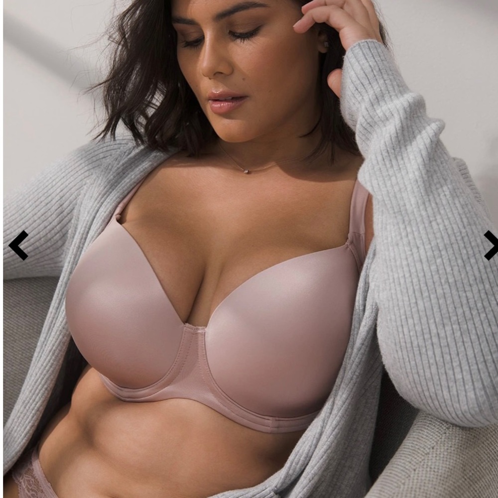 NWT. Soma Stunning Support Bra. 36 DDD
